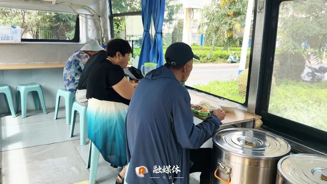開了一年，看烏達區惠民餐車怎么樣啦→